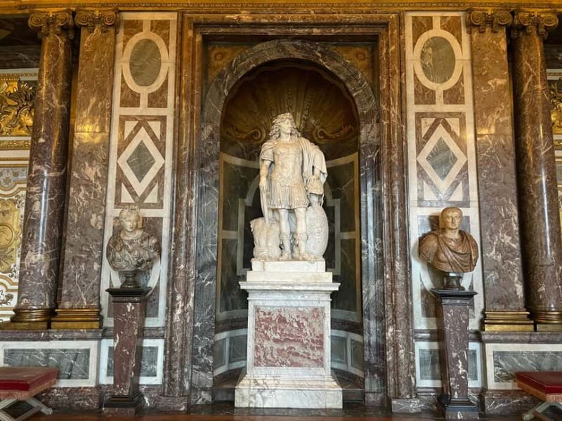 Versailles: Guided tour of the Palace of Versailles in a small group - Practical Tips for Visiting Versailles