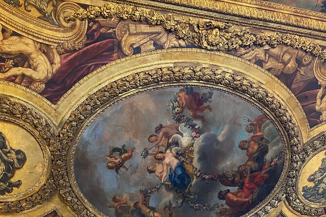 Versailles Guided Tour Small Group 10 to 18 people - Experience the Majesty of Versailles with a Small Group Tour for $131.70