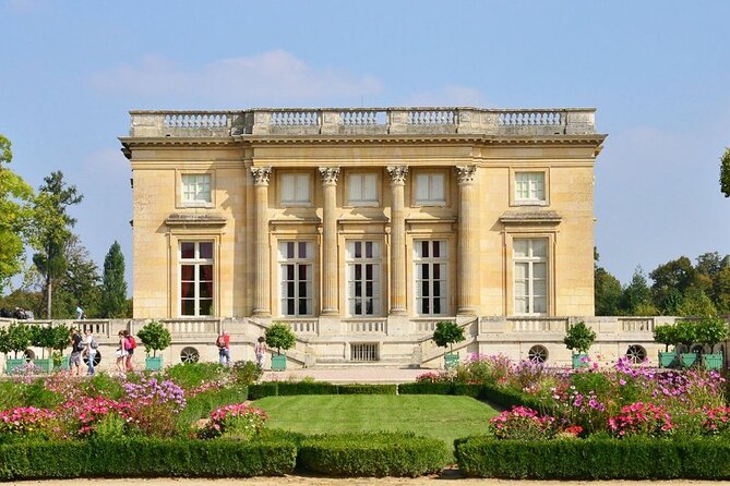 Versailles Half Day Private Tour Trianons & Gardens Included - Comfort and Transportation Options During the Day