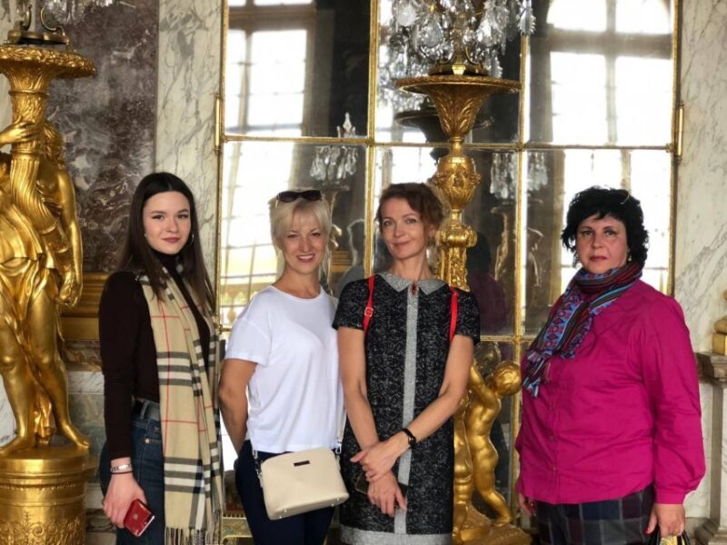 Versailles in Mini groups from Paris with Skip the line - Discovering Hidden Corners in the Gardens