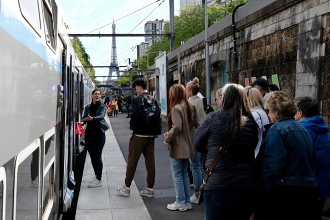 Versailles Palace and Gardens Skip-the-Line Tour from Paris - The Value of Guided Tours at Versailles