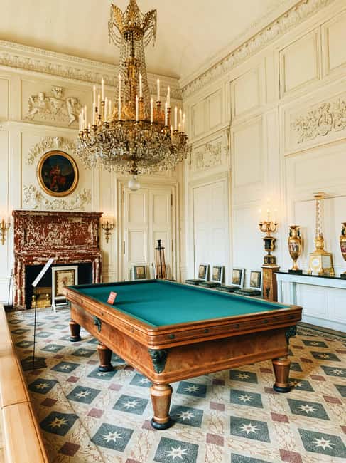Versailles: Palace and Marie Antoinette's Hamlet Guided Tour - Value and Booking Flexibility