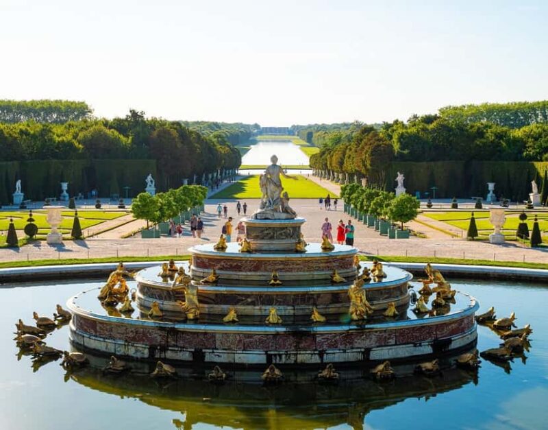 Versailles: Palace & Gardens Guided Tour with Entry Tickets - Royal Garden Options: Guided Tour or Free Exploration
