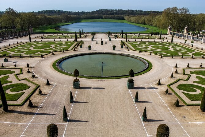 Versailles Palace & Gardens - Louis XIV's heritage - Dining and Shopping at the Palace Grounds
