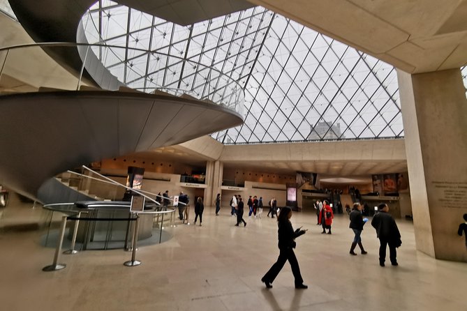 Versailles Palace & Louvre Museum Private Day Tour from Paris - Expert Guides and Personalization