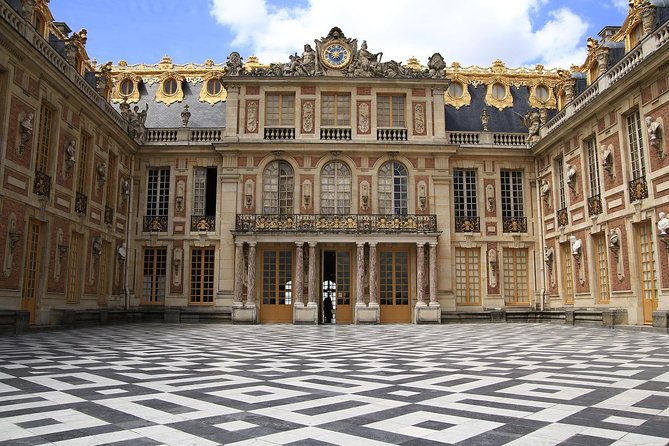 Versailles Palace & Marie-Antoinette's Estate Private Guided Tour with Lunch - Start with the Palace of Versailles and the Hall of Mirrors