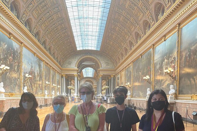 Versailles Palace Private Half Day Guided Tour including Hotel Pickup from Paris - Exploring the Gardens Independently