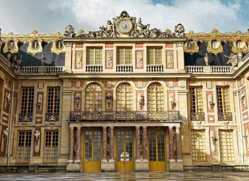 Versailles: Palace Tour With Private Transfers & Audio Guide - The Experience Provider and Booking Options