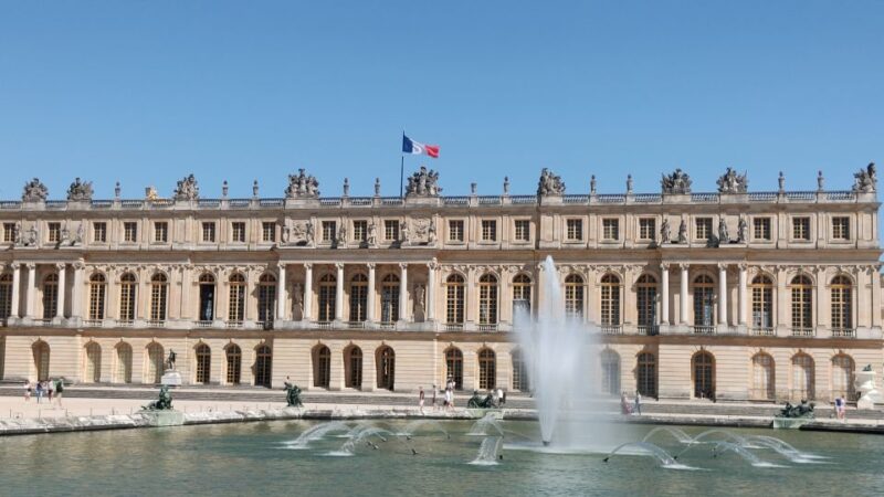 Versailles: Private Tour of the Palace with Reserved Entry - Insights into Versailles’ Artistic and Architectural Heritage