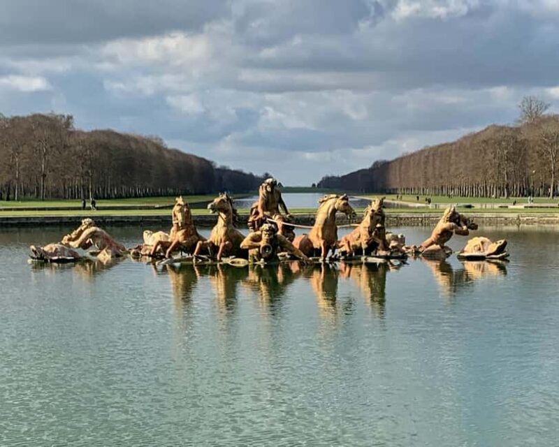 Versailles Royal Chronicles: Beyond the Mirrors with Pickup - Fast Access to the Palace and Gardens