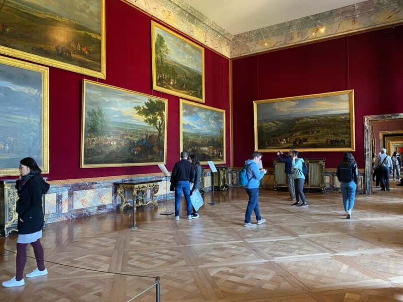 Versailles Royal Chronicles: Beyond the Mirrors with Pickup - Physical Accessibility and Group Size Benefits