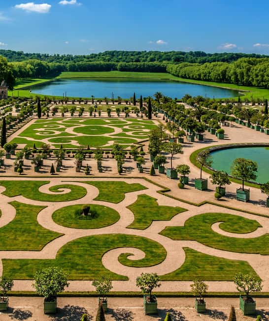 Versailles: Skip the Line Versailles Palace and Gardens Tour - What the 2-Hour Guided Tour of Versailles Includes