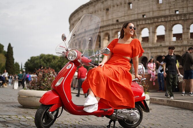 Vespa Scooter Tour in Rome with RomeIsMyLove Pro Photo Team - The Famous Mouth of Truth and Historic Squares