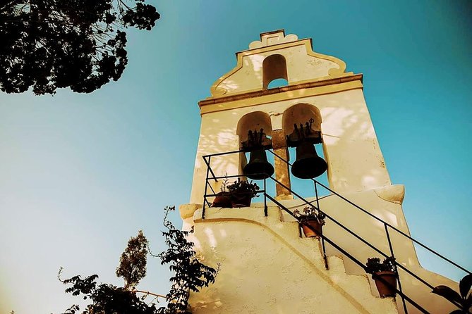 Vespa Scooter Tour "Off the beaten path Local Villages " 3-hour scooter tour - Visiting Kouramades and Its Old Mansions