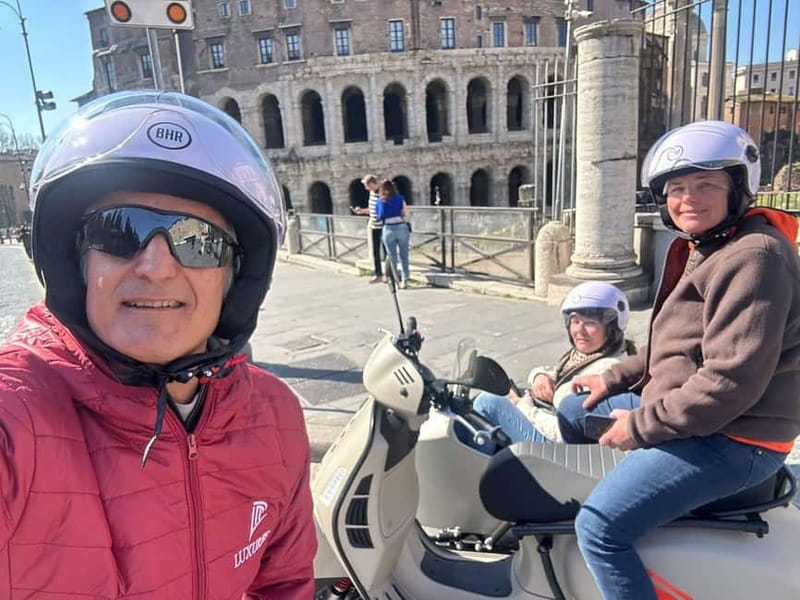 Vespa Sidecar Tour: Express Highlights of Rome - Expert Guides and Engaging Storytelling