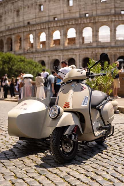 Vespa Sidecar Tour: Highlights of Rome - Tossing a Coin at the Trevi Fountain