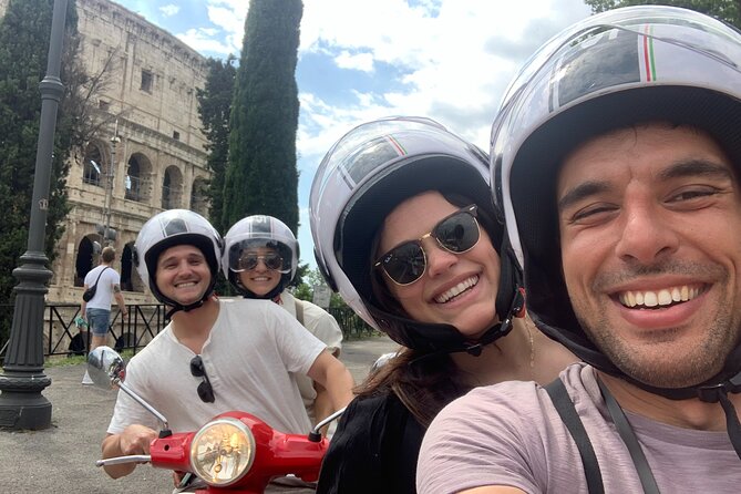 Vespa Tour of Rome with Francesco (Self drive or as passenger) - Key Points