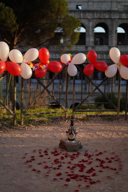 Vespa - Wine and Photography service in Rome - The Photography Experience and Professional Photos