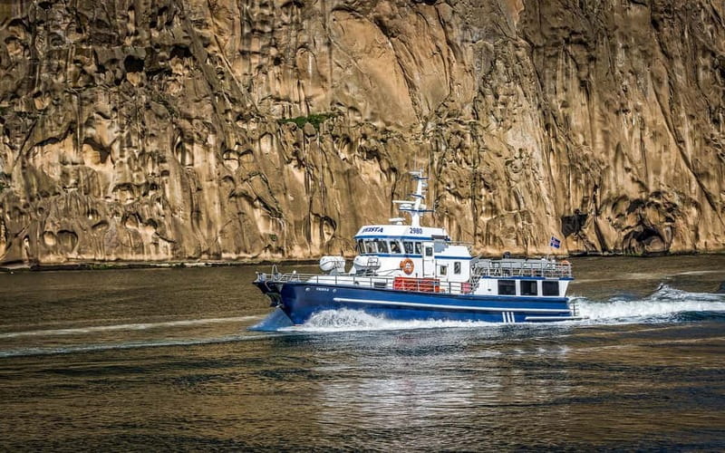 Vestmannaeyjar: Heimaey Island Round Boat Tour - Key Points