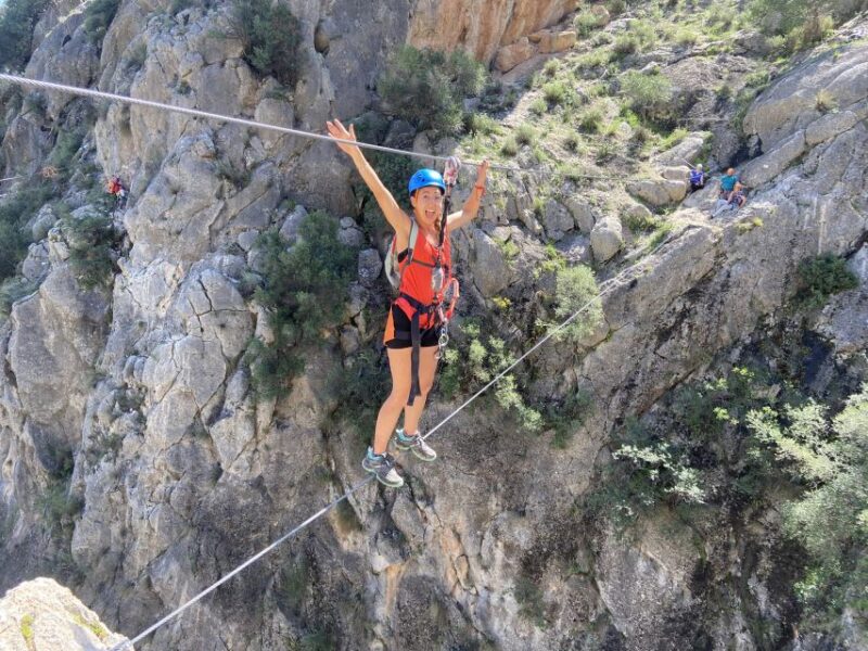 Vía Ferrata del Ciervo K3 (Mula) - Guide Expertise and Customer Satisfaction