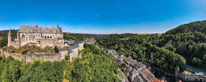 Vianden: Captivating Private Walking Tour - Admiring Vianden Castle’s Exterior and Surroundings