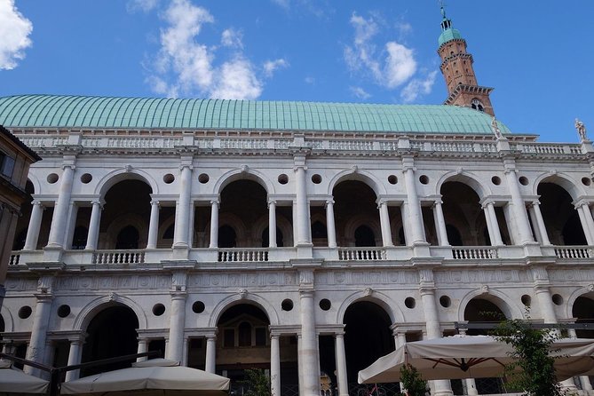 Vicenza City Sightseeing Walking Tour of Must-See Sites With a Local Guide - Key Points