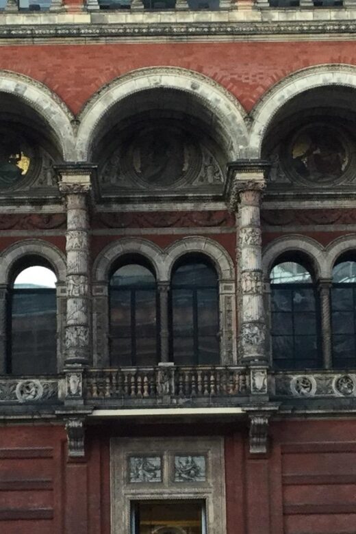 Victoria and Albert Museum: Highlights Tour - Accessibility and Suitability