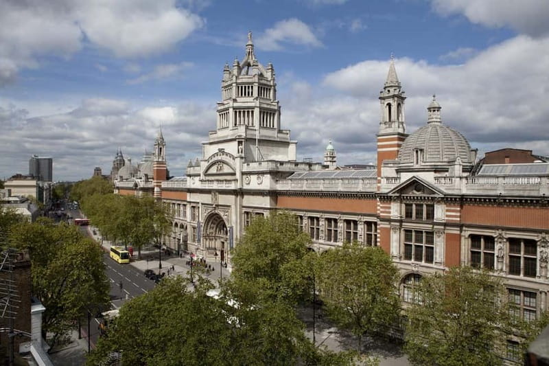 Victoria and Albert Museum London Private Guided Tour 3 hour - Key Points