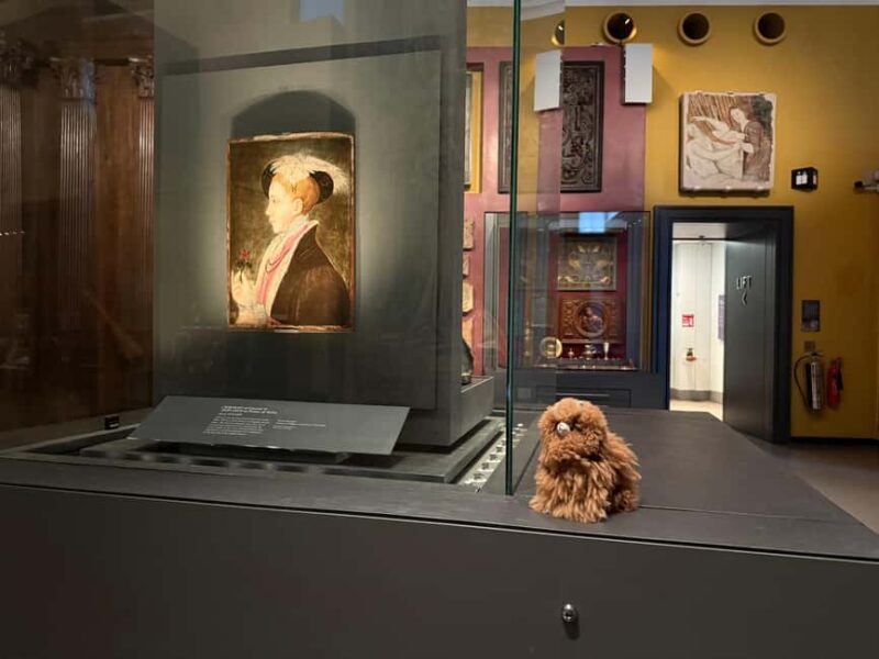 Victoria and Albert Museum Private Guided Tour - Key Points