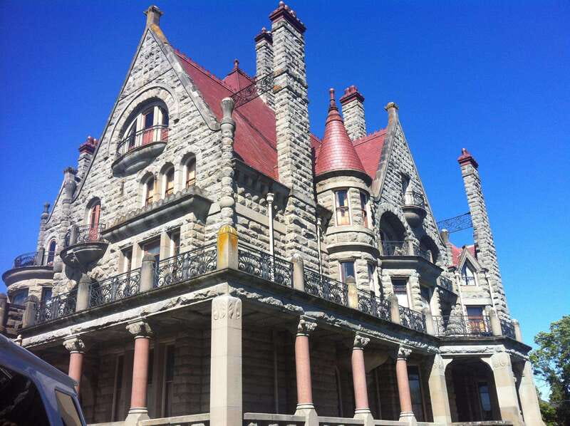 Victoria, BC: City Tour and Butchart Gardens Combo Tour - Key Points