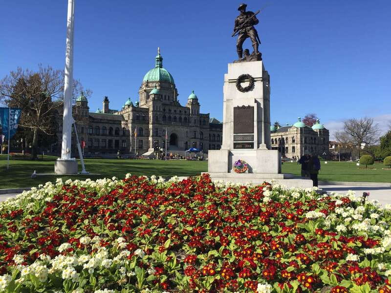 Victoria, BC: City Tour and Butchart Gardens Combo Tour - Practical Details: Logistics and Accessibility