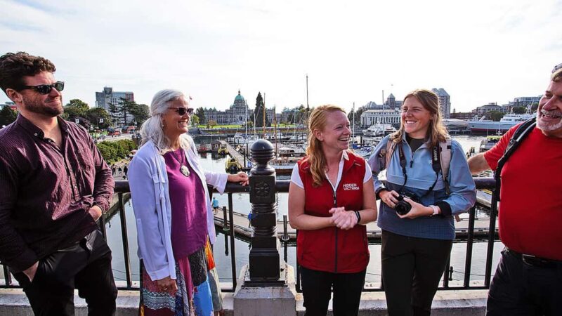 Victoria Bites and Sights Tour with Food, Drinks and Ferry - Key Points