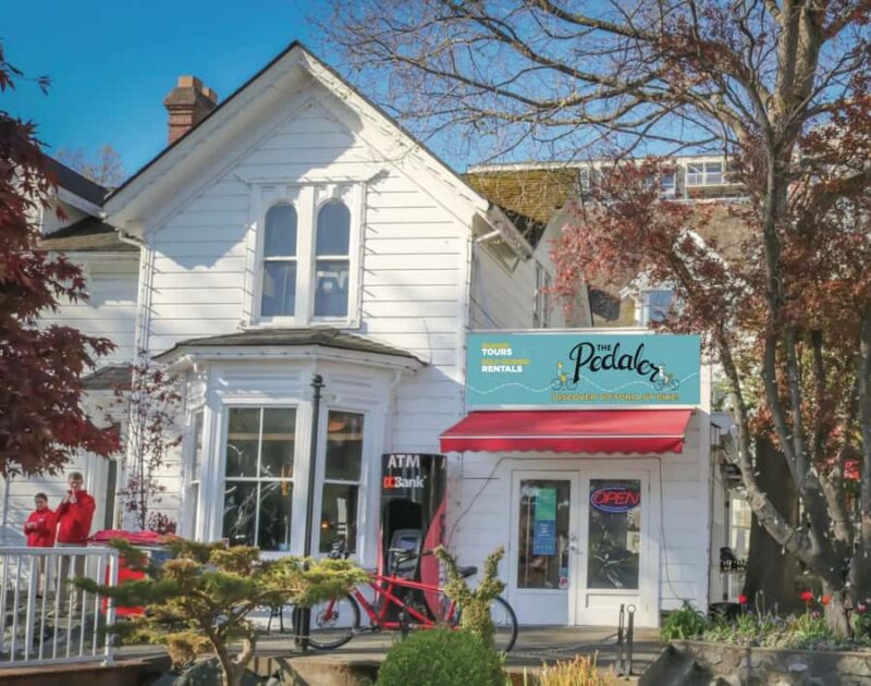 Victoria City Highlights Pedal Bike Tour - Hoods & Legends - Learning About Victoria’s Local Legends and Insider Tips