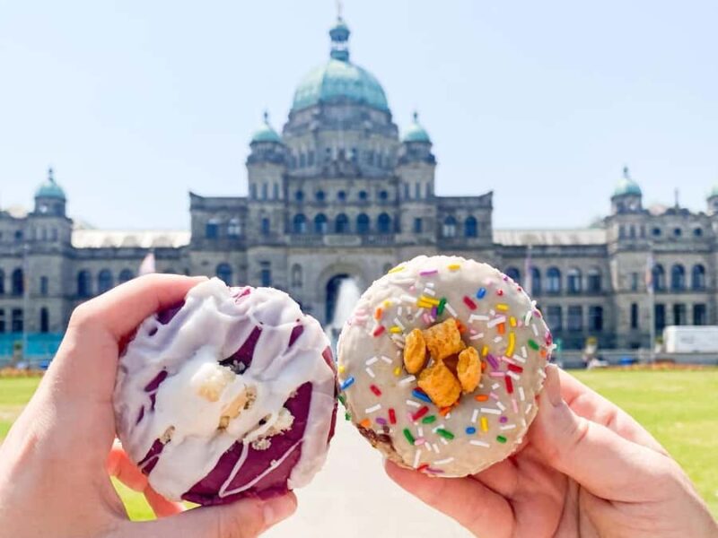Victoria: Discover Victoria's Best Donuts & Walking Tour - Guided Tour in Victoria’s Historic Districts