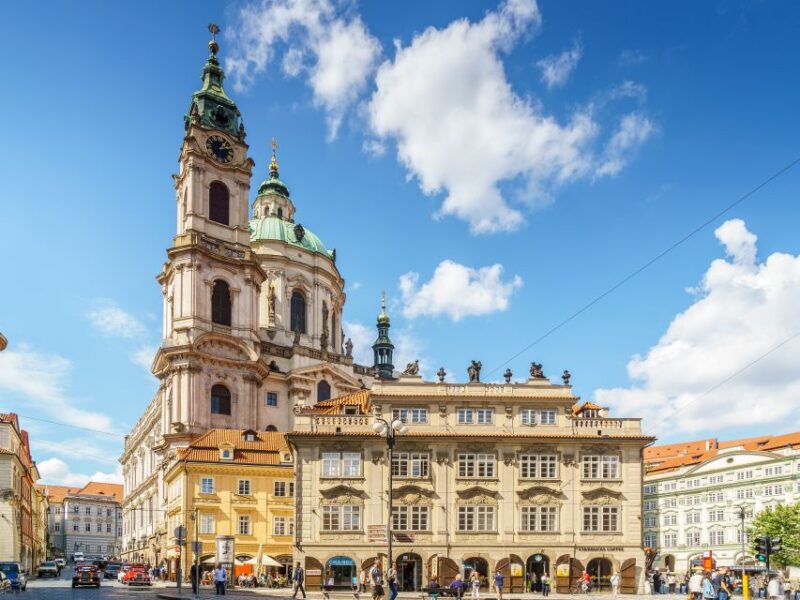 Vienna: 1-Day Trip to Prague Private Guided Tour - Free Time for Shopping, Dining, and Local Recommendations