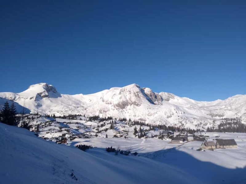 Vienna: 2-day Alpine Mountain Hiking Tour Guide and Transfer - Key Points