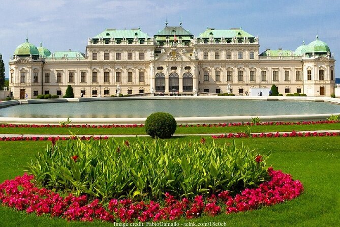 Vienna 3h Private Tour with Christmas Market & Upper Belvedere - Freedom to Explore and Flexibility