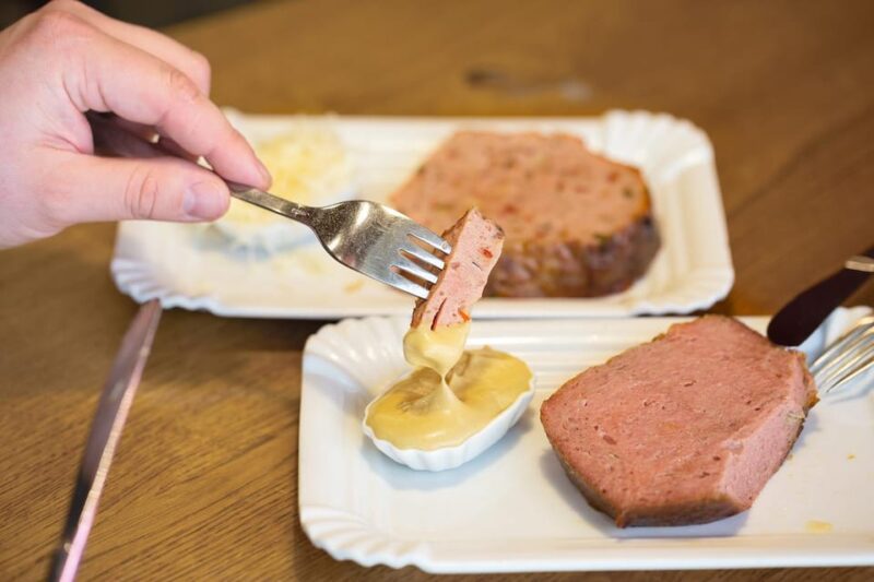 Vienna: Best of Vienna Food Tour - Private Wine Tasting in a Hidden Cellar