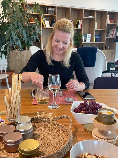 Vienna: Candle making Workshop - Discover the Art of Candle Making in Vienna with Dankbar