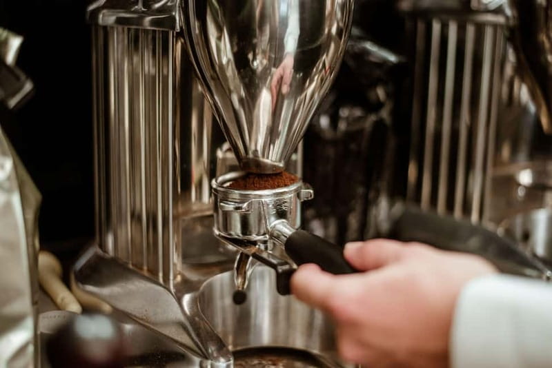 Vienna: Coffee House Culture Tour with Tastings - The Guide and Tour Atmosphere