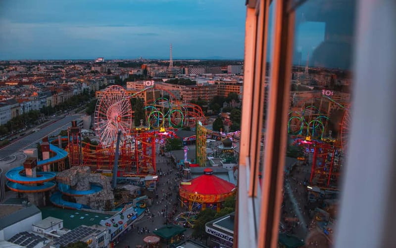 Vienna FLEXI Pass Bestseller: Best of Vienna - The MS Blue Danube Boat Tour on the Danube Canal