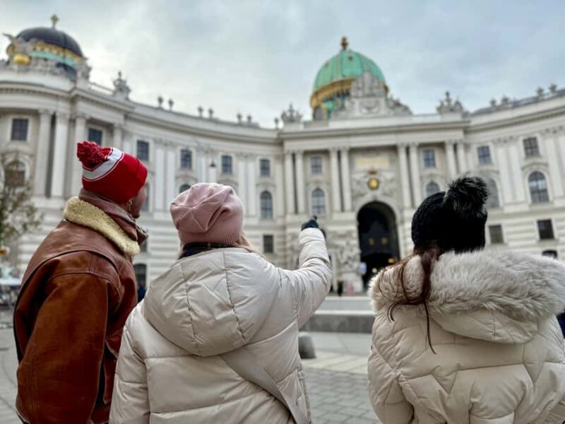 Vienna: Guided Food Tour with 8+ Food Tasting & Secret Dish - Indulge in an Authentic Warm Apple Strudel
