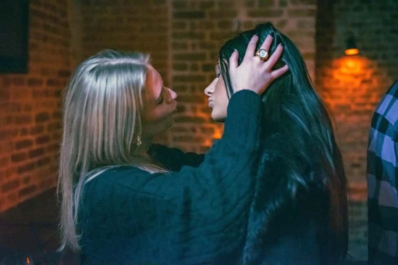 Vienna: Guided Pub Crawl with Club Entry - Visiting a Variety of Iconic Viennese Venues