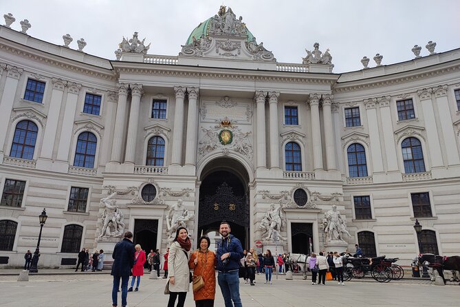 Vienna Highlight Tour - yue walk - Discovering the Hofburg Complex and Imperial History