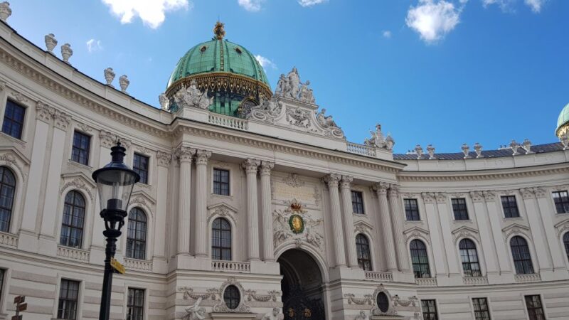 Vienna: Highlight Walking Tour in Downtown - Exploring Franziskanerplatz and Its Surroundings