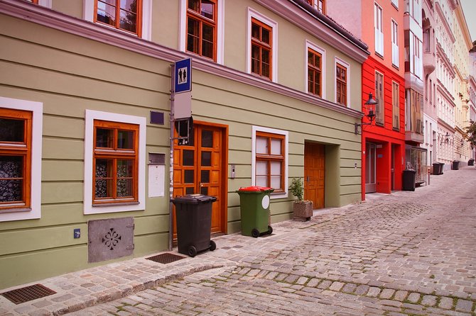 Vienna Highlights Self guided scavenger hunt and Walking Tour - Comparing with Other Vienna Tours