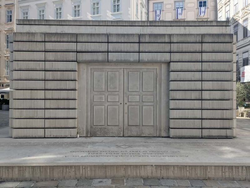 Vienna: Historical walk - Hitler and the Jewish Vienna - Explore Viennas Dark Past and Resilient Heritage in 2.5 Hours