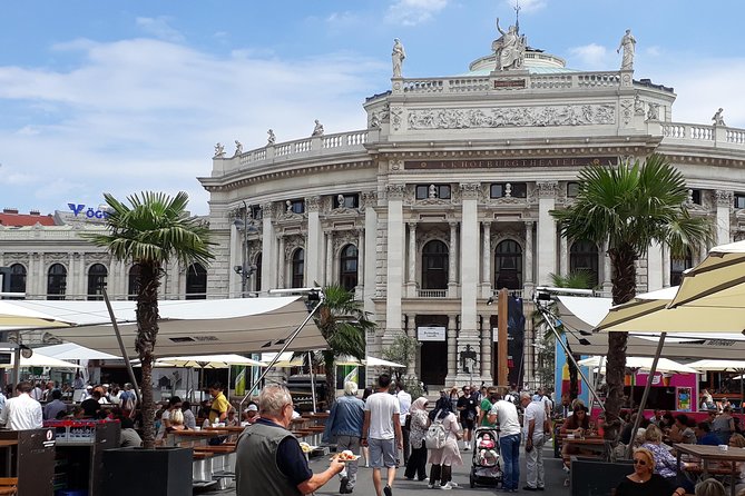 Vienna Inner City Highlights Private Walking Tour - Heldenplatz: Statues and History
