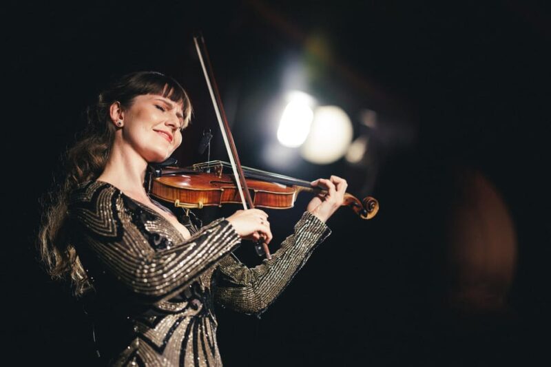 Vienna: Johann Strauss Dinner Show at the Prater - Accessibility and Comfort in The Mirage Venue