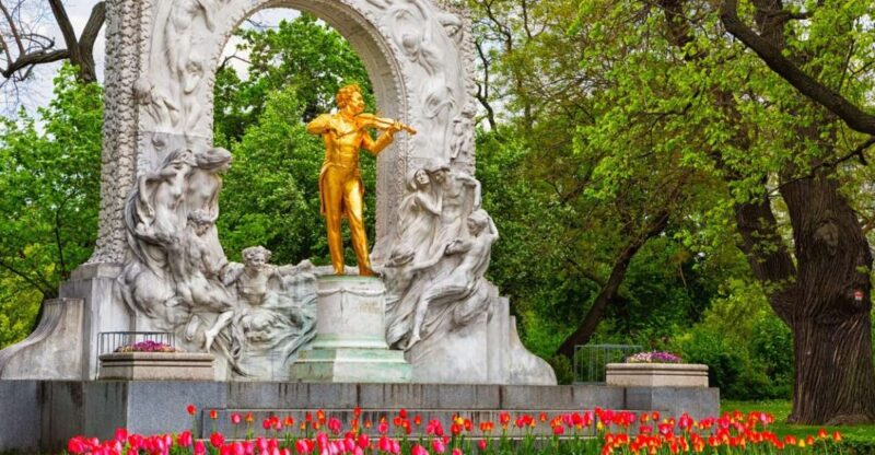 Vienna: Meet Strauss Private Guided Walking Tour - Key Points